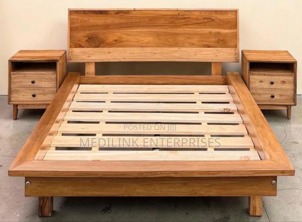 Waldo Straight Headboard 5*6 Mahogany Vanish Boxbed - main view