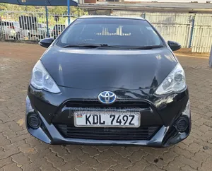Toyota Aqua 2016 Black