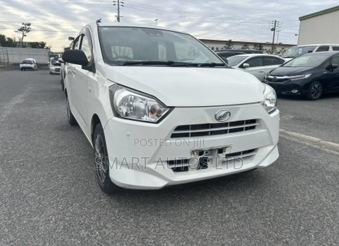 Daihatsu Mira 2019 Off white