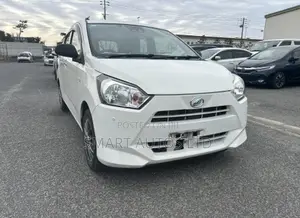 Daihatsu Mira 2019 Off white
