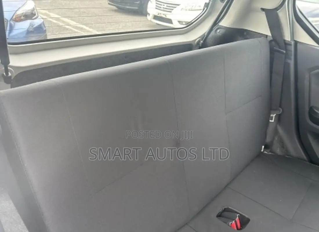 Daihatsu Mira 2019 Off white