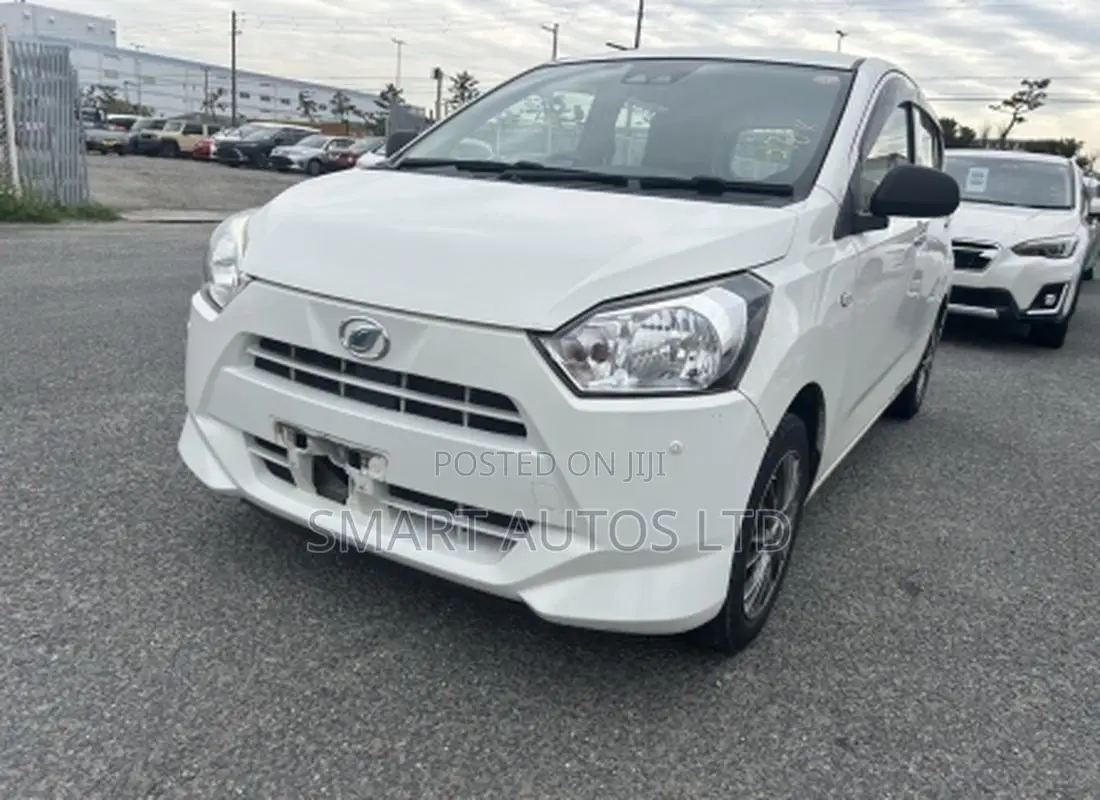 Daihatsu Mira 2019 Off white