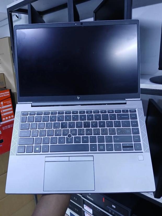 Laptop HP ZBook Firefly 14 G7 16GB Intel Core i7 SSD 256GB