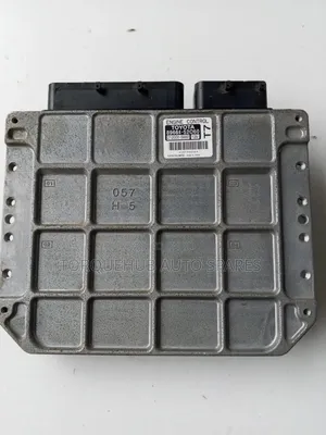 Toyota Vitz 2010 Engine Control Unit