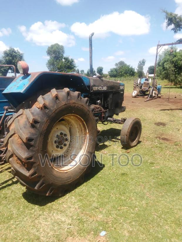 Tractor Newholland 5640 2wd - thumbnail 2