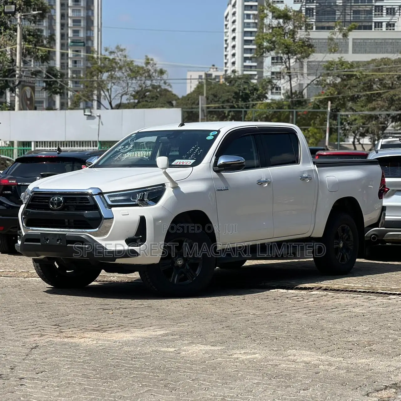 Toyota Hilux 2020 White