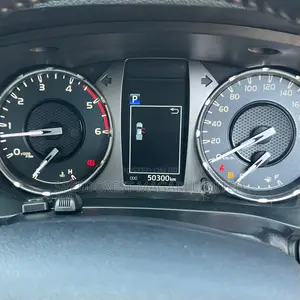 Toyota Hilux 2020 White