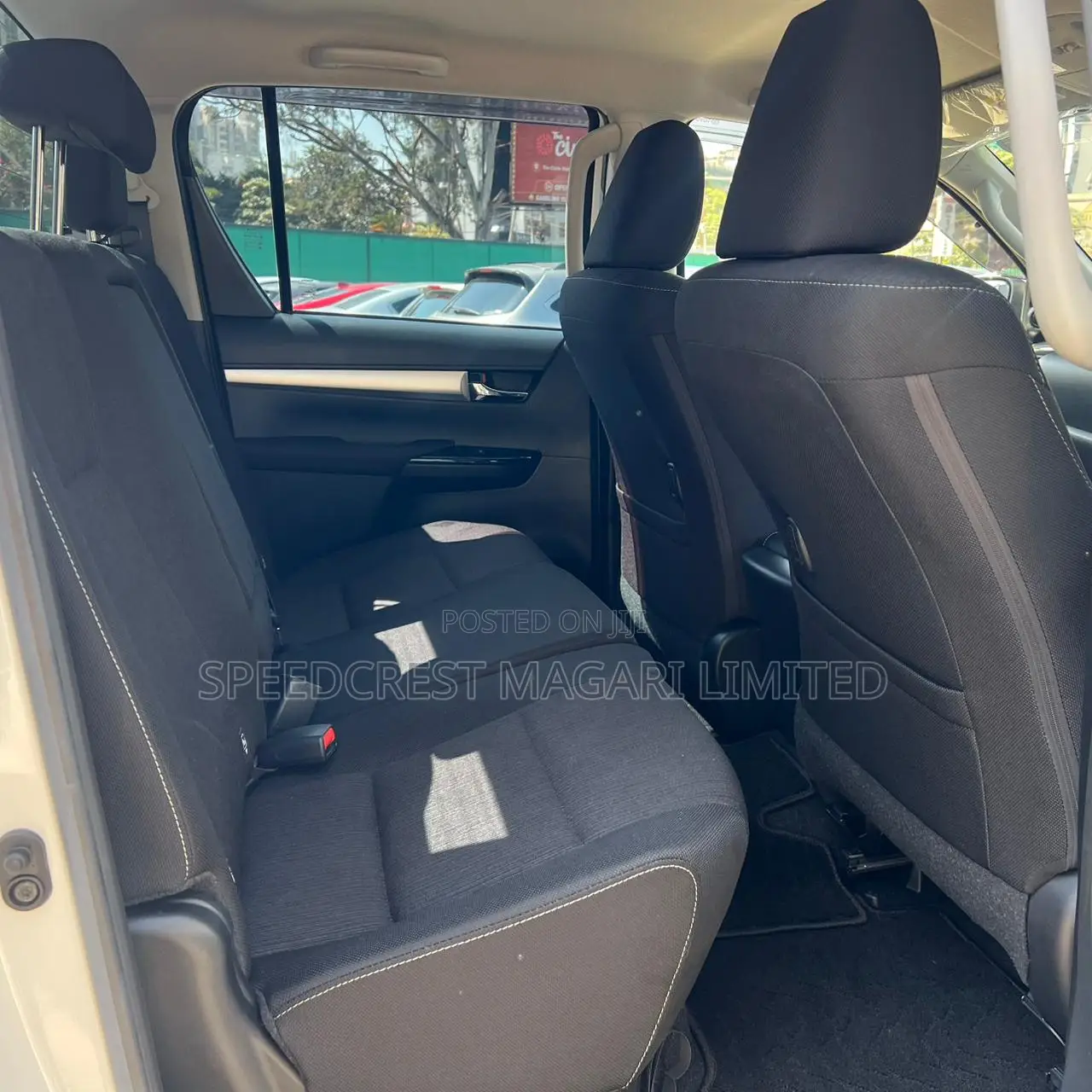 Toyota Hilux 2020 White