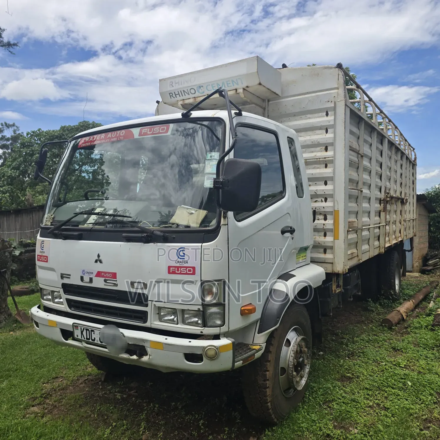 Mitsubishi Fuso Truck 6 Wheeler
