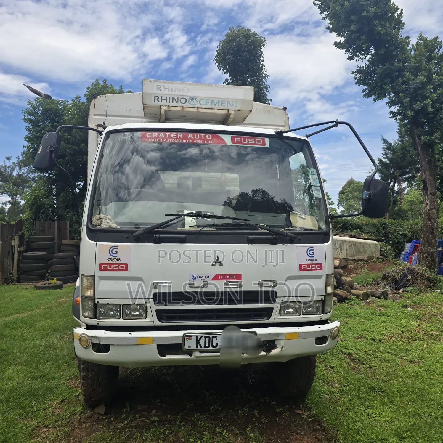 Mitsubishi Fuso Truck 6 Wheeler