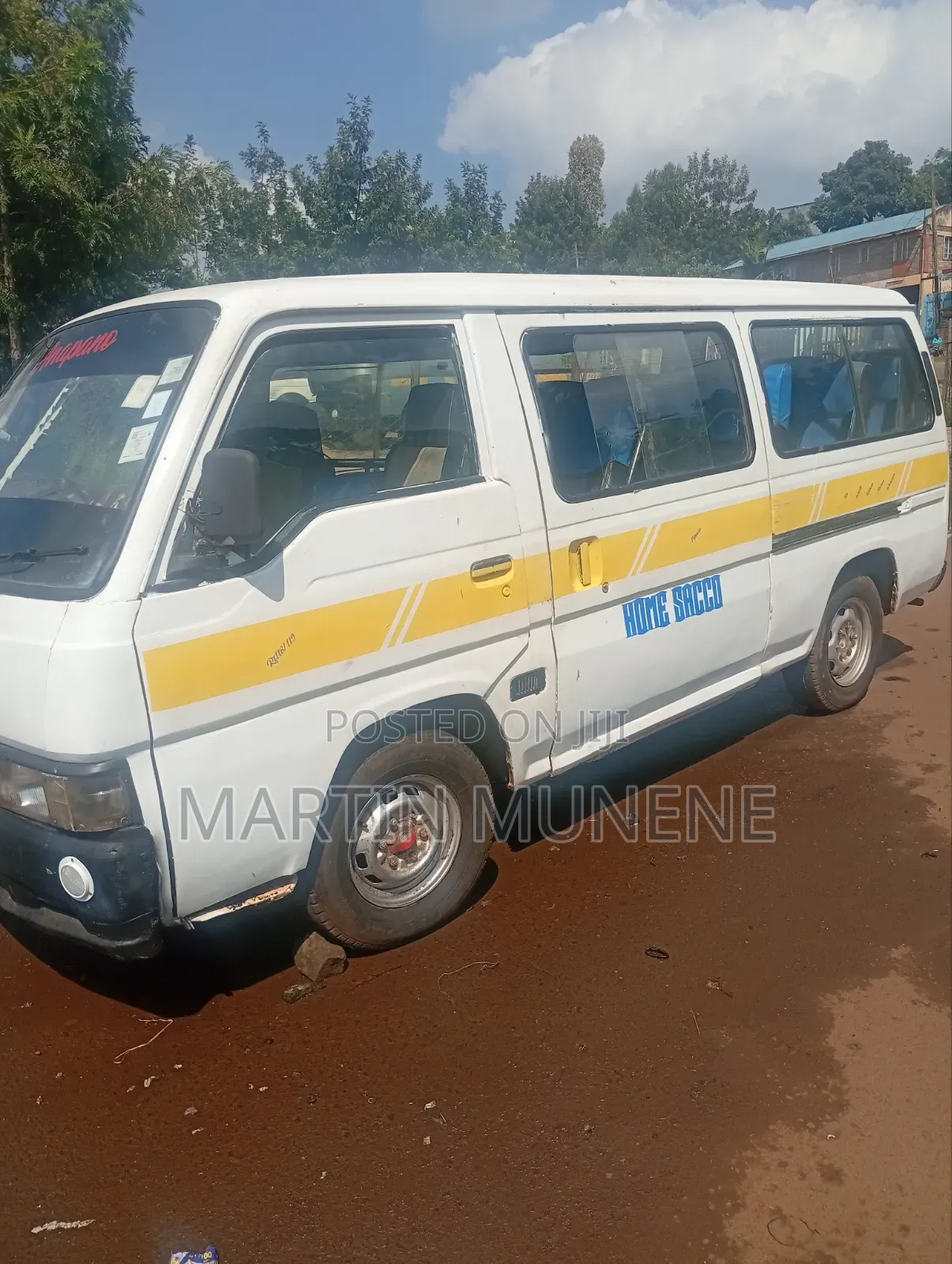 Nissan Caravan (Urvan) 1999 White