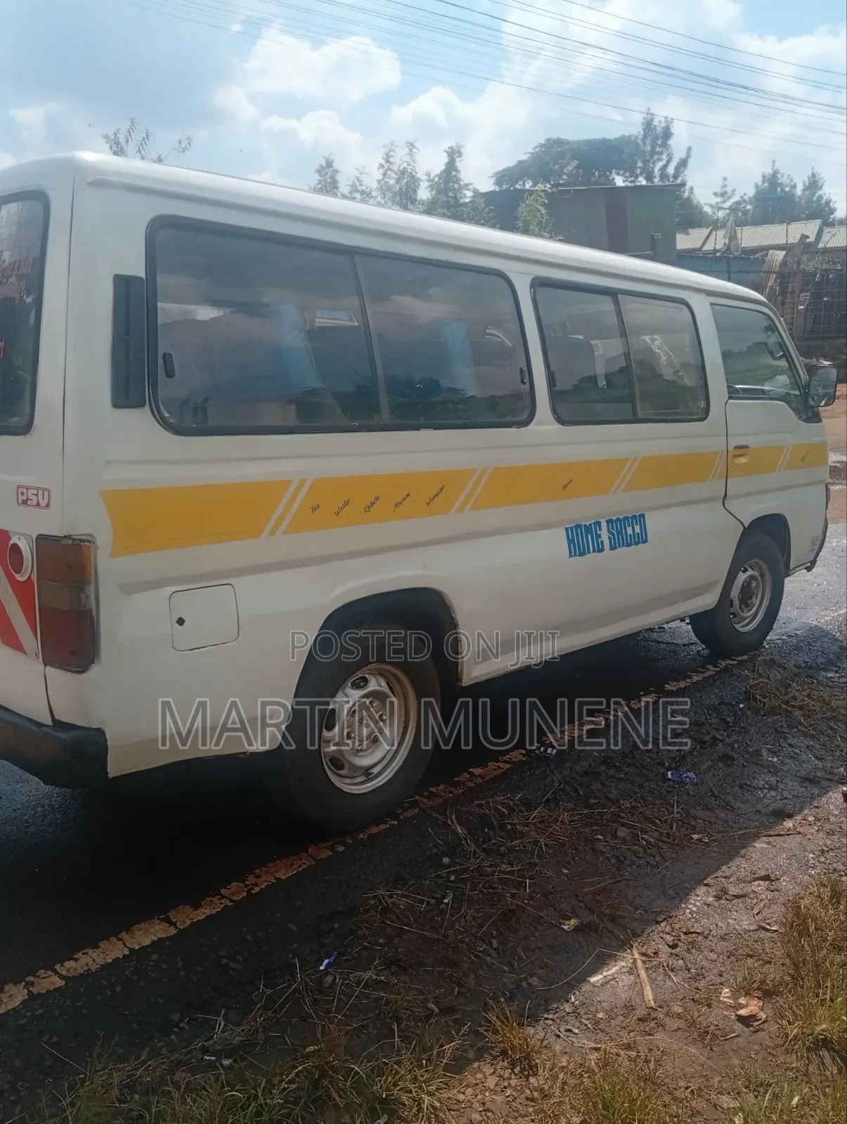 Nissan Caravan (Urvan) 1999 White