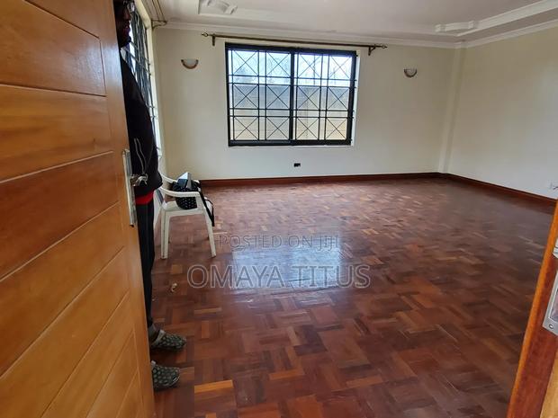 5bdrm Villa in Gateway Mall Area for rent - thumbnail 2
