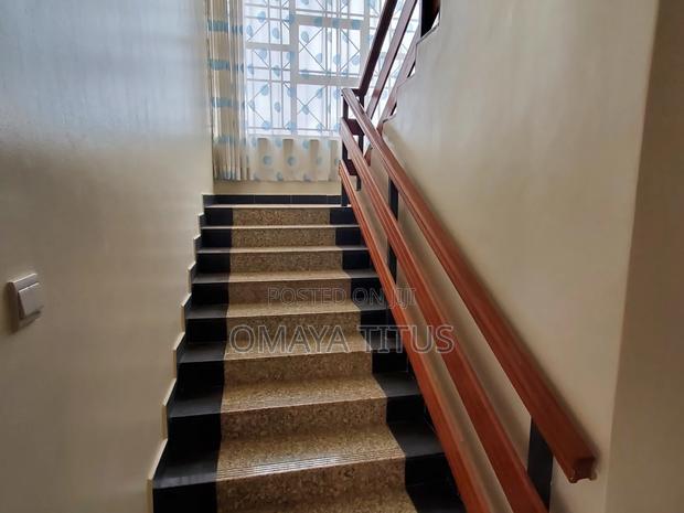 5bdrm Villa in Gateway Mall Area for rent - thumbnail 10
