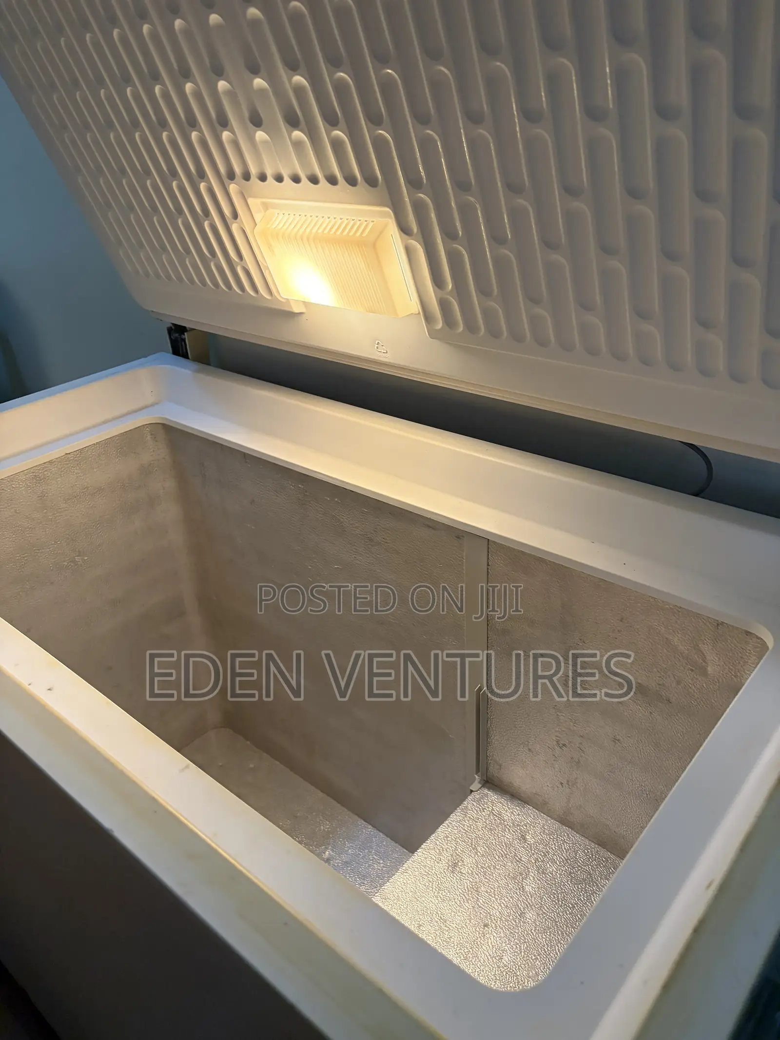 Freezer Medium Large