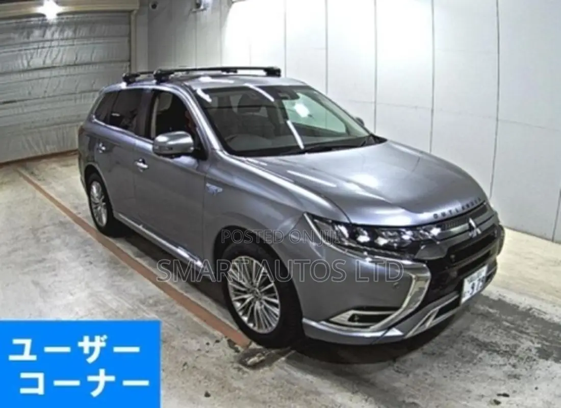Mitsubishi Outlander PHEV 2019 Silver