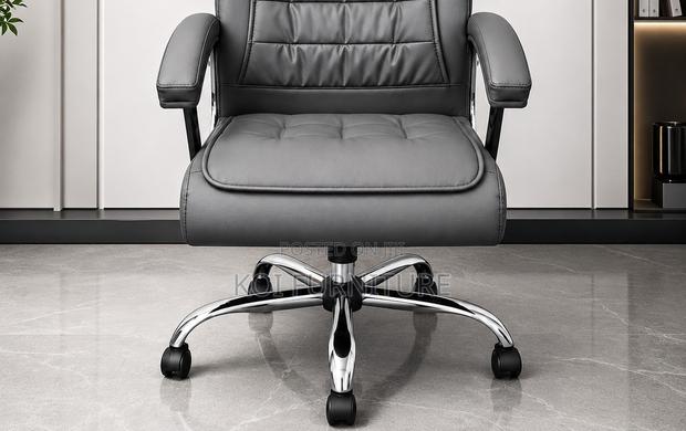Office Chairs; Strong Leather Executive High Backrest Starbase Chairs - thumbnail 6