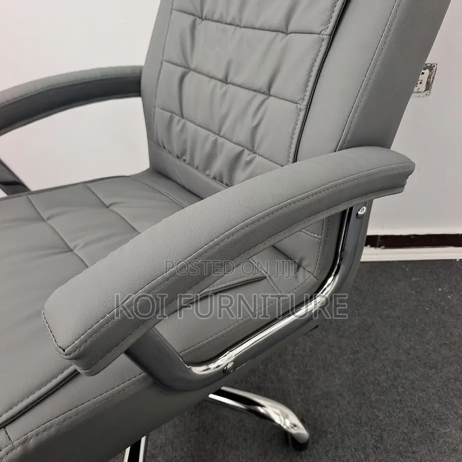 Office Chairs; Strong Leather Executive High Backrest Starbase Chairs