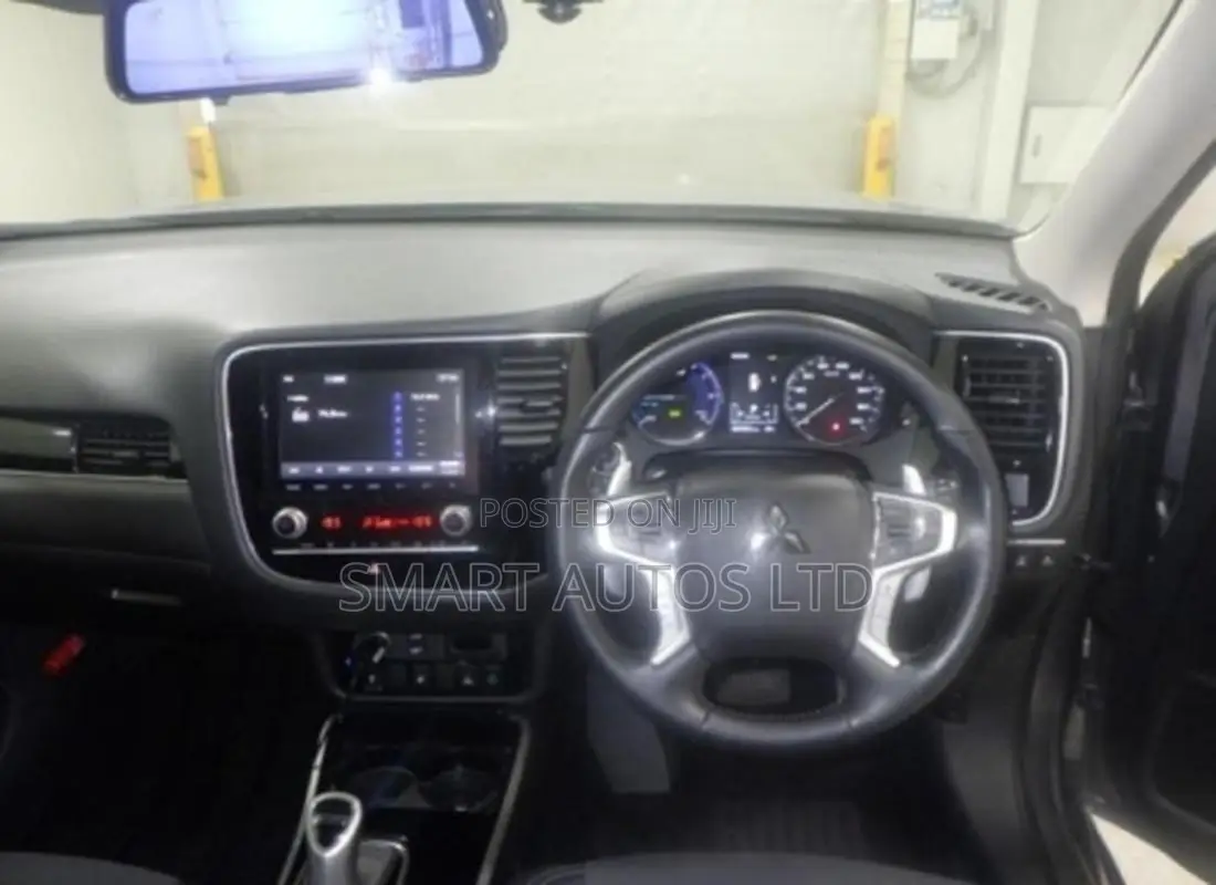 Mitsubishi Outlander PHEV 2019 Silver