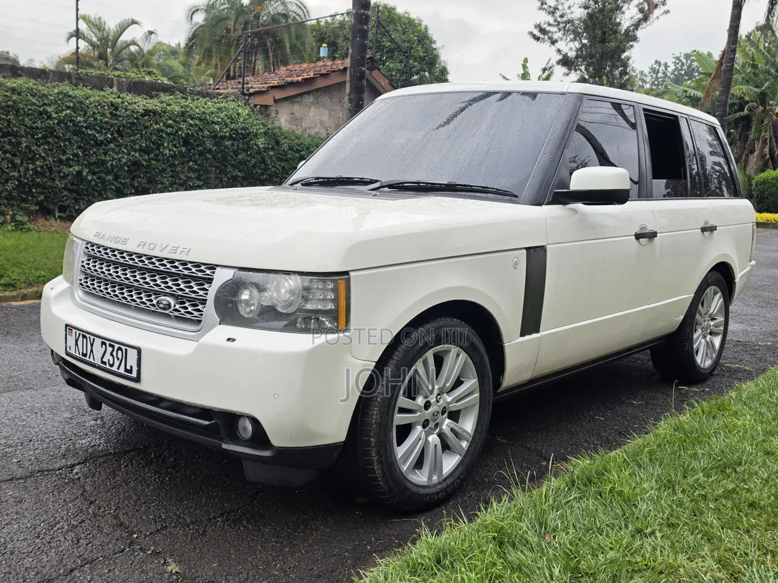 Land Rover Range Rover Vogue 2010 Pearl