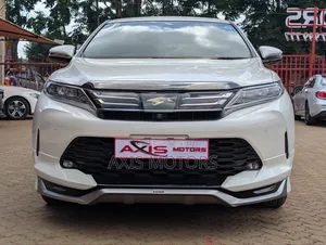 Toyota Harrier 2.0 Turbo 2019 White