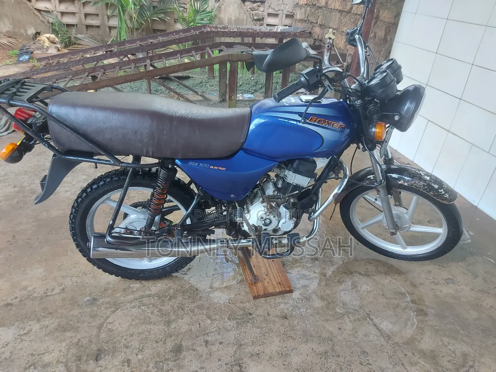 Bajaj Boxer 100 2022 Blue