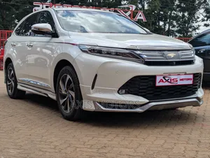 Toyota Harrier 2.0 Turbo 2019 White