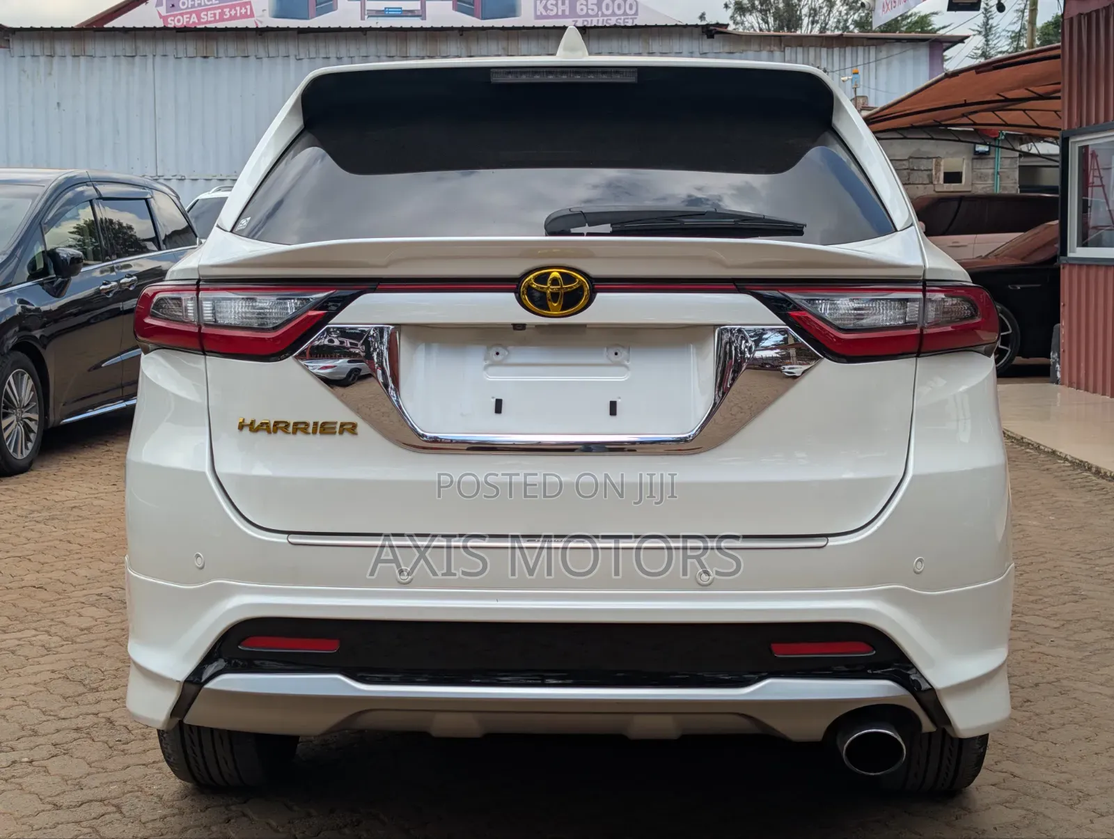 Toyota Harrier 2.0 Turbo 2019 White