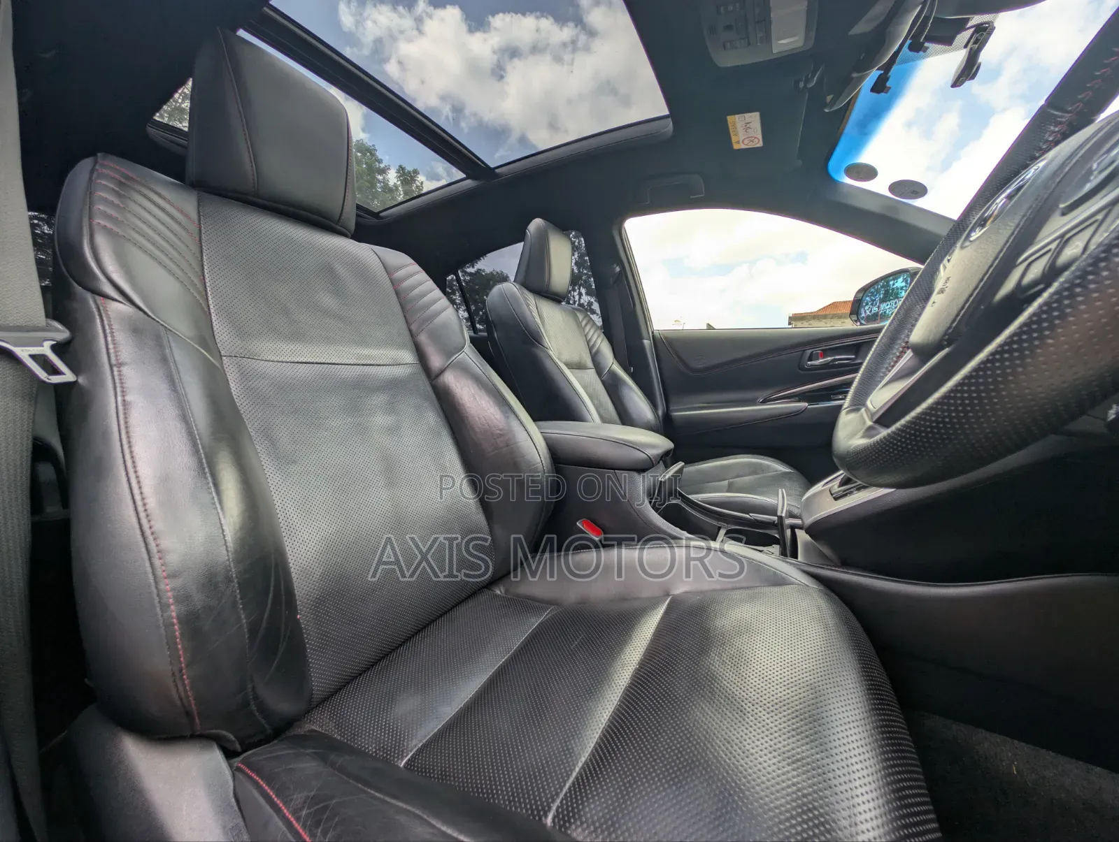 Toyota Harrier 2.0 Turbo 2019 White