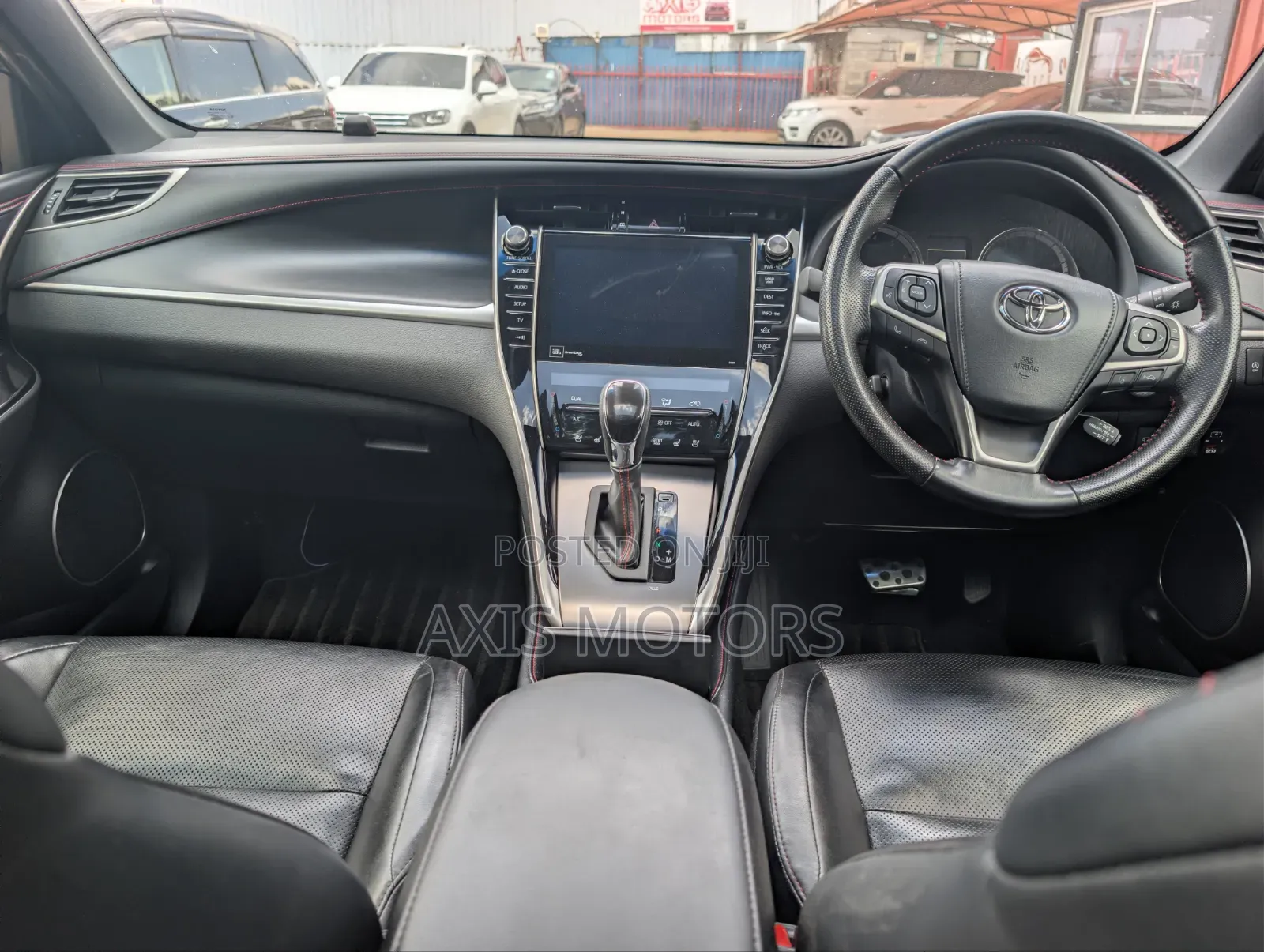 Toyota Harrier 2.0 Turbo 2019 White