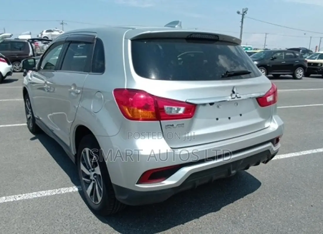 Mitsubishi RVR 2019 Silver