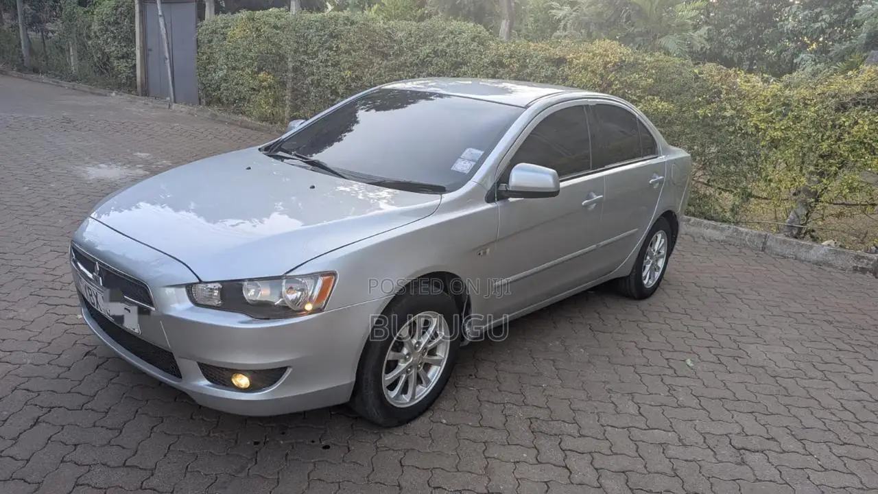 Mitsubishi Lancer 2013 Silver