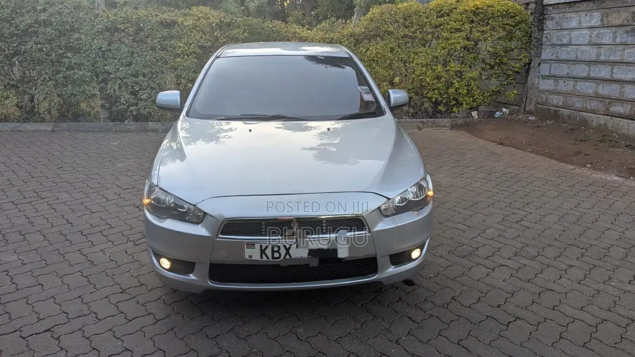 Mitsubishi Lancer 2013 Silver