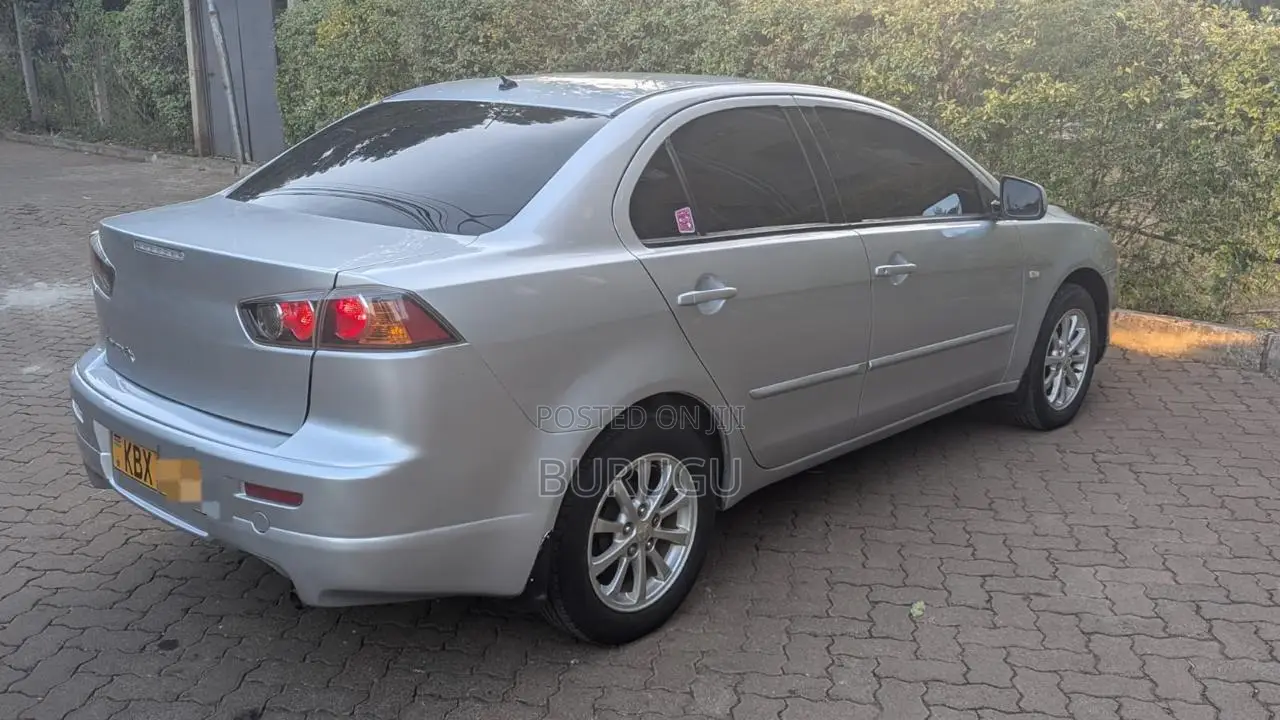 Mitsubishi Lancer 2013 Silver