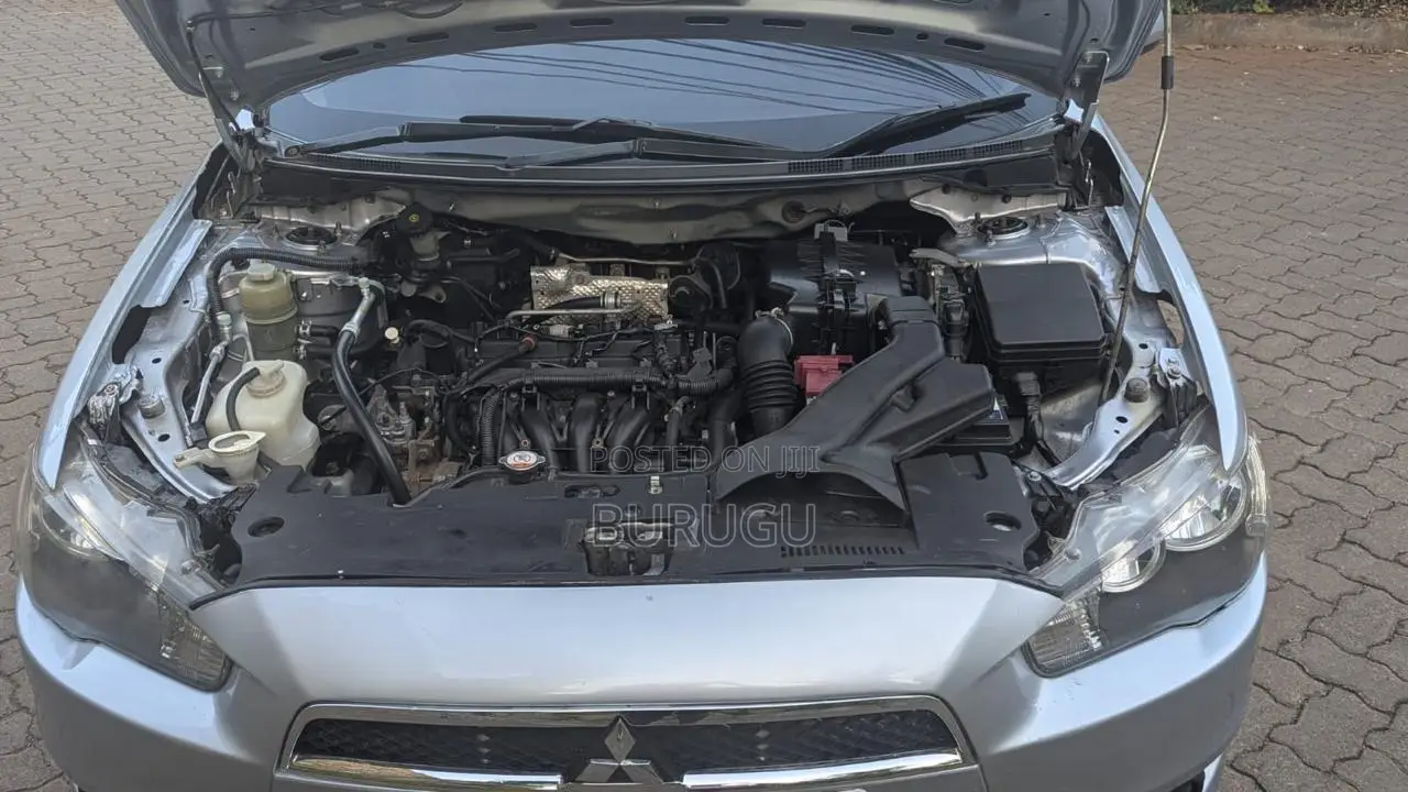 Mitsubishi Lancer 2013 Silver