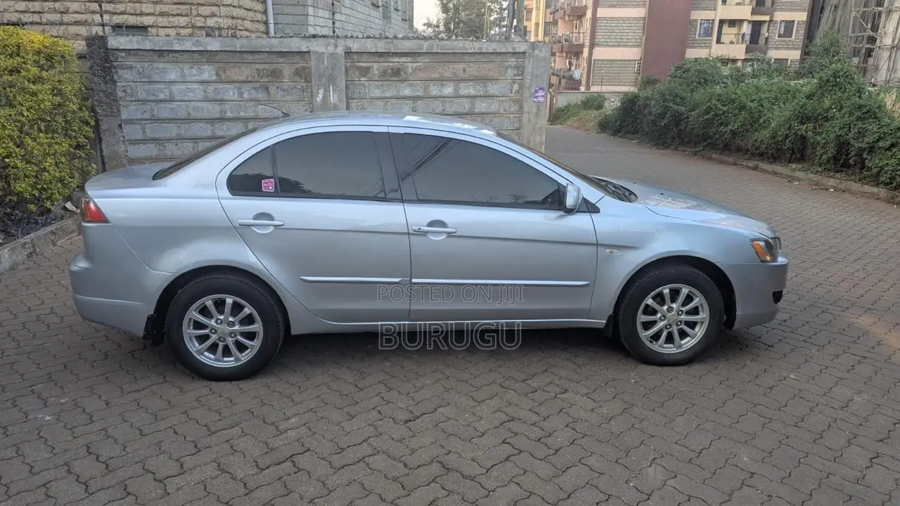 Mitsubishi Lancer 2013 Silver