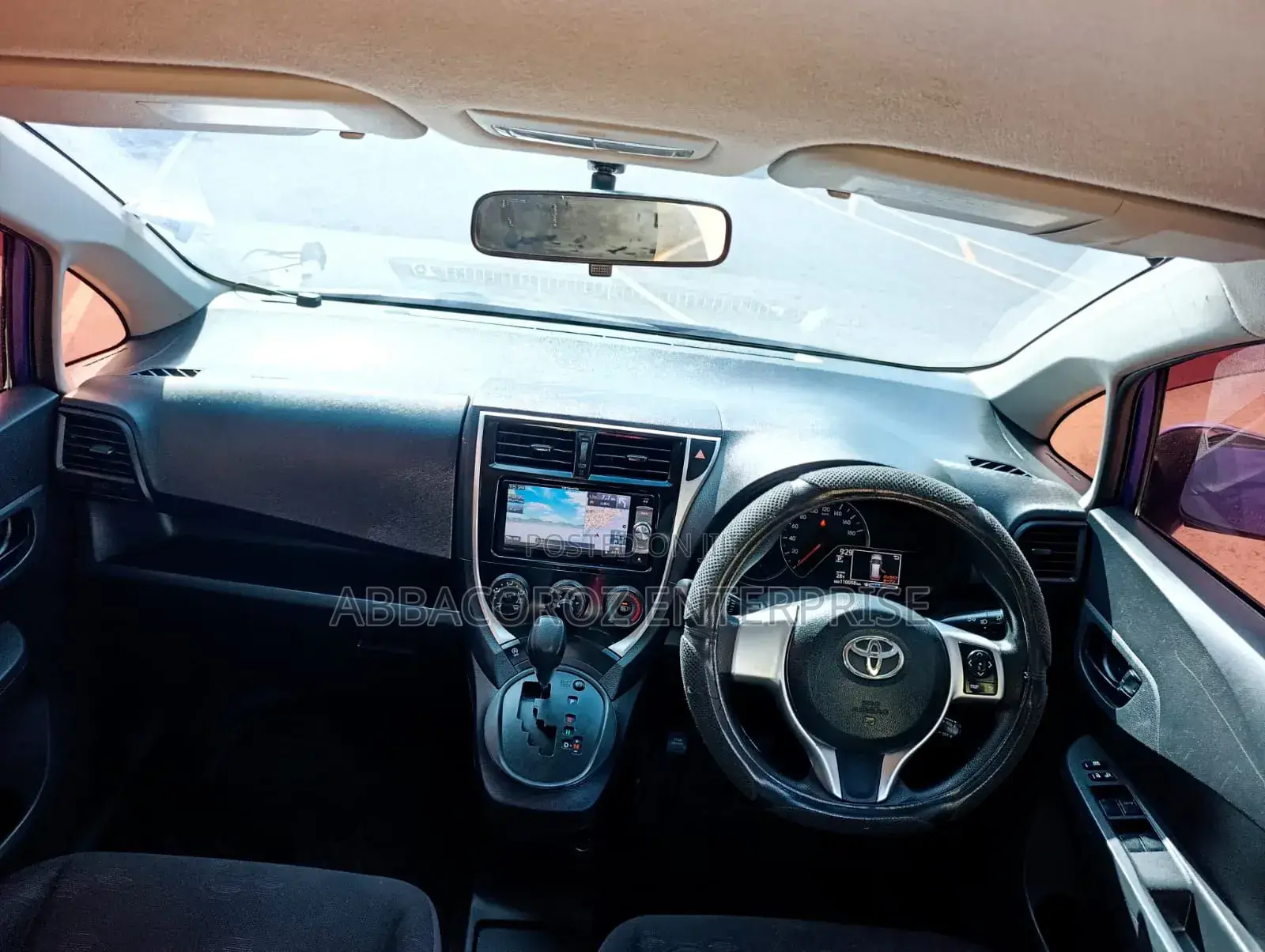 Toyota Ractis 2016 Blue