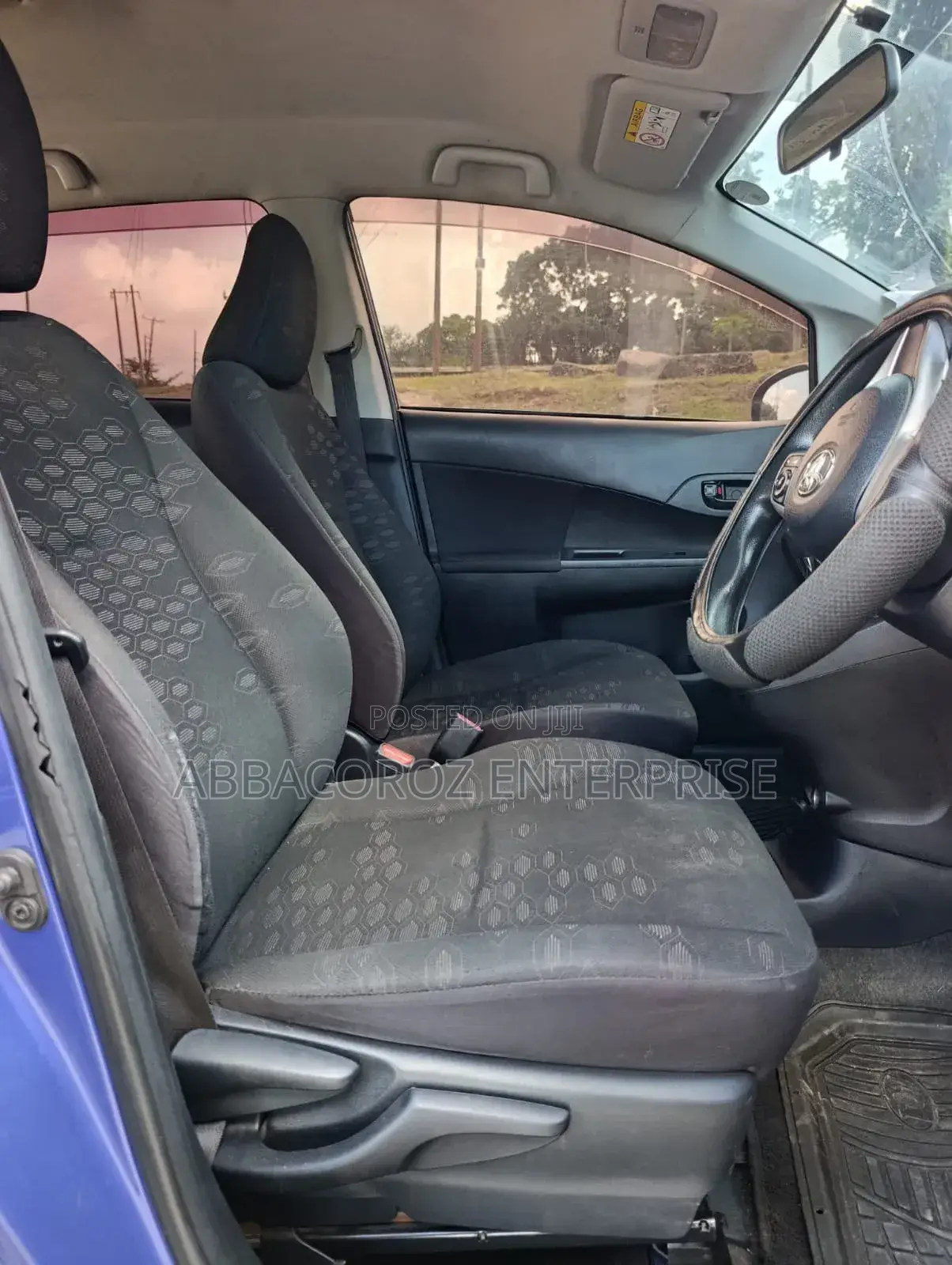 Toyota Ractis 2016 Blue