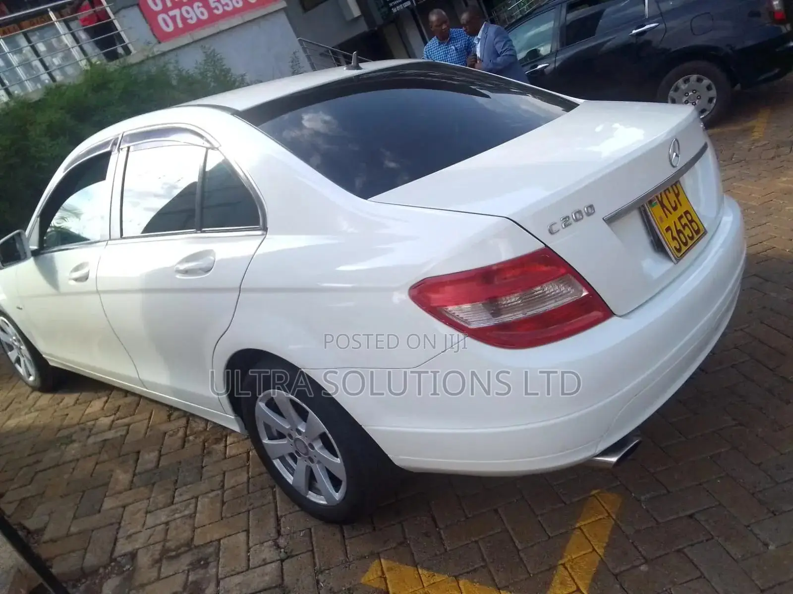 Mercedes-Benz C200 2011 White