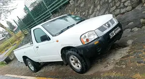 Nissan NP300 2013 White