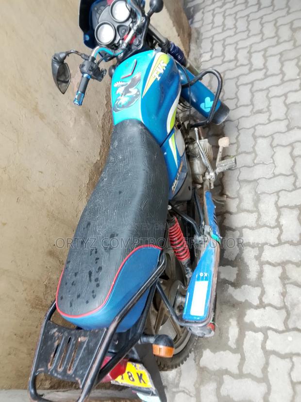 TVS 2019 Blue - thumbnail 3