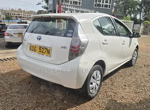 Toyota Aqua 2014 White