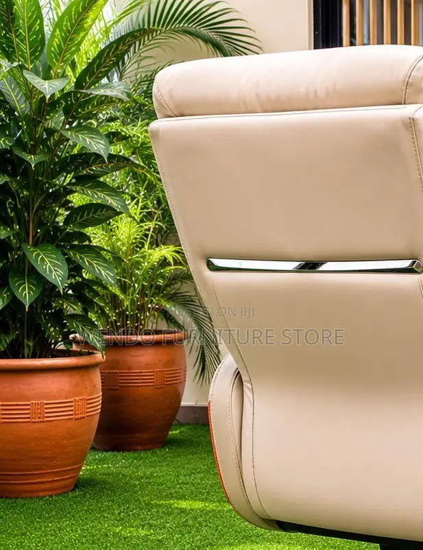 Office Chair : G12 Light Grey and Orange Pu Leather Sovereign Chair