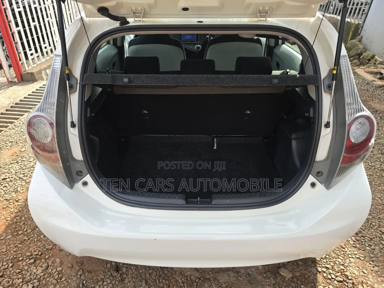 Toyota Aqua 2014 White