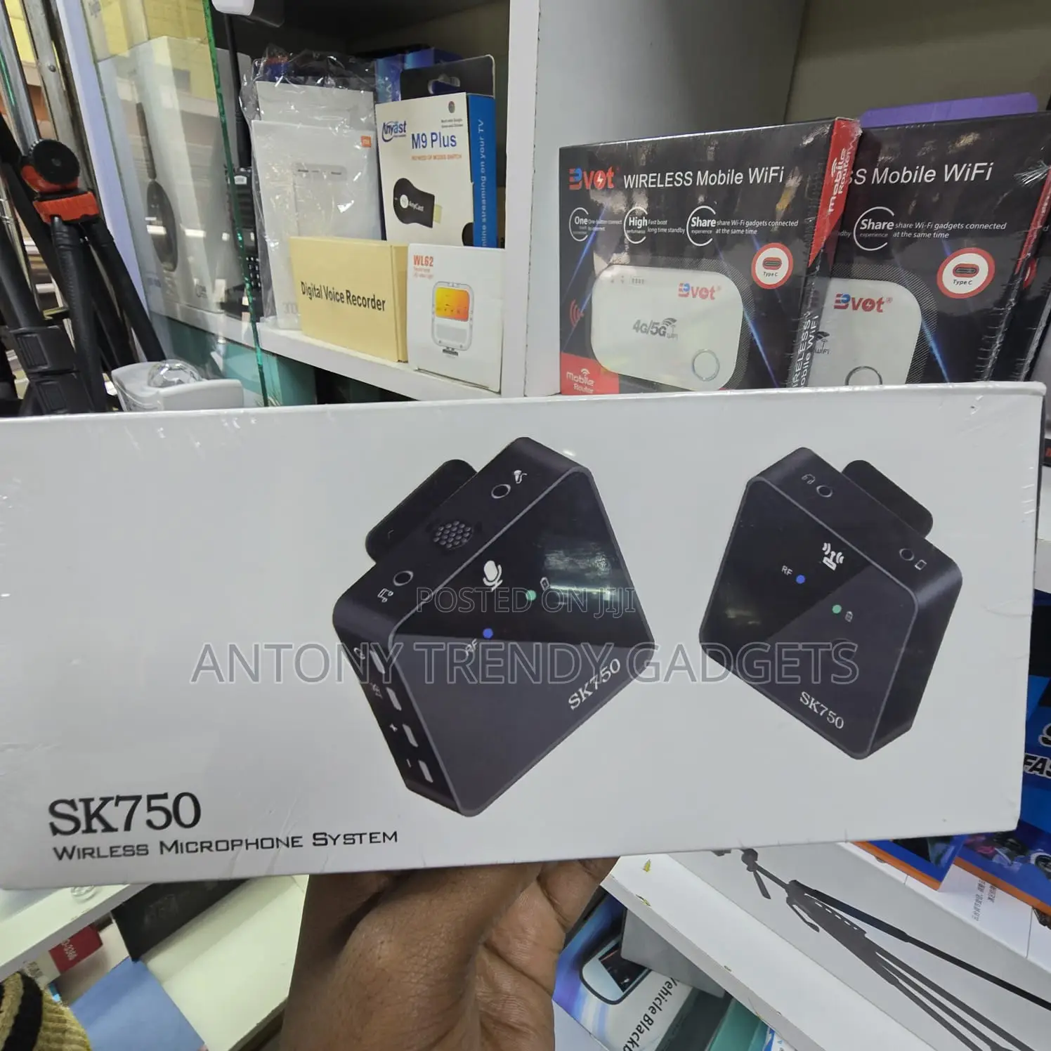 Sk750 Wireless Mic for Vlogging Interviews Streaming