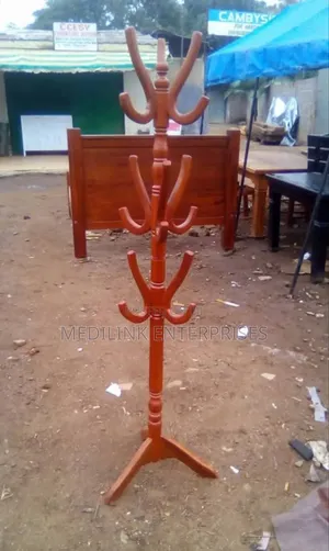 Mahogany Curbside Hangers