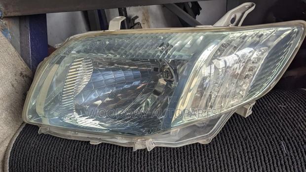 Axio / Fielder Headlight