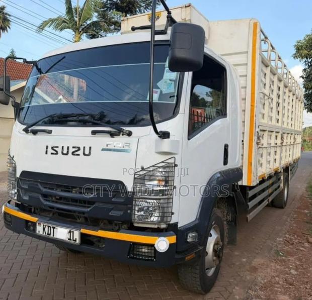 Isuzu FRR 90 Blue Power 2024 - thumbnail 2
