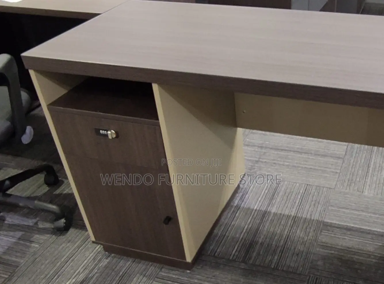 Office Desk; 1.2 Meters Executive Desk With Drawers