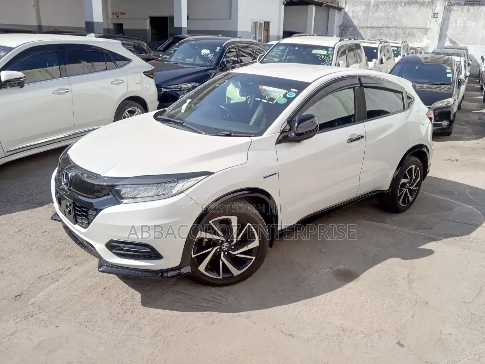 Honda Vezel 1.5 Hybrid 2WD 2018 Pearl